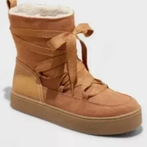 Women's Birgitte Winter Boots Cognac - Universal Thread™ 6.5 - Picture 1 of 6